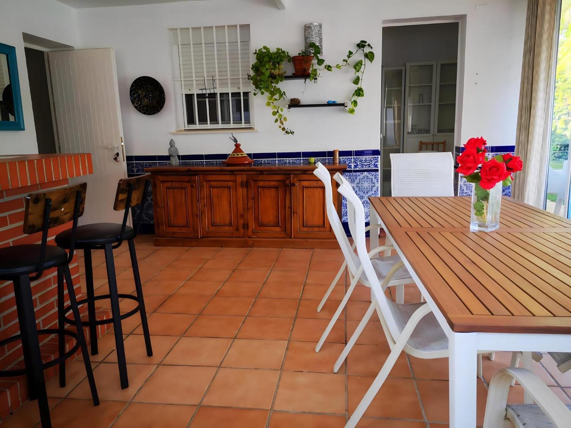 Con Jardin, Piscina Privada Y Parking Hébergement de vacances Séville