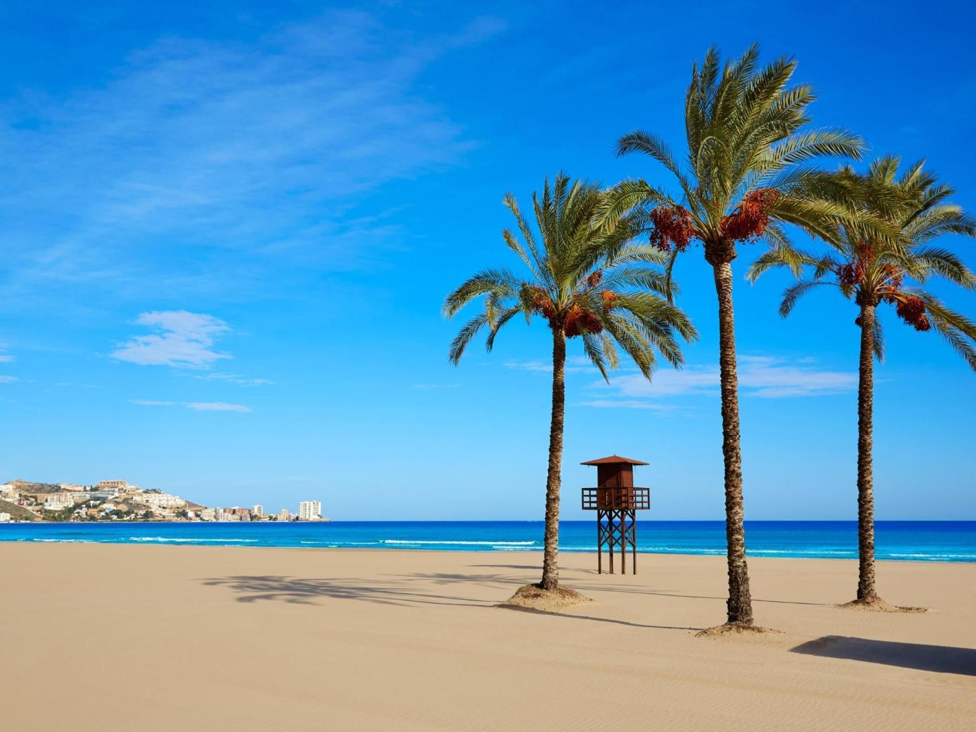 Con Jardin, Piscina Privada Y Parking Hébergement de vacances